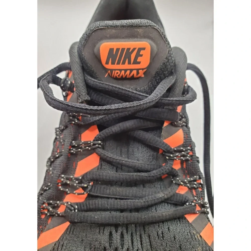 Nike Air‎ Max Womens Sz. 8.5 NR Black/Lava 746683-011